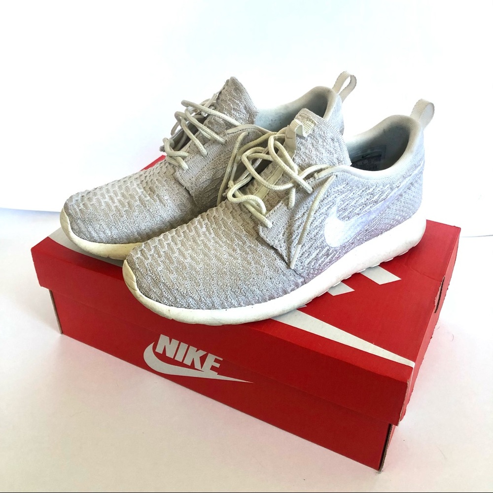 Women’s Nike Roshe One Flyknit
